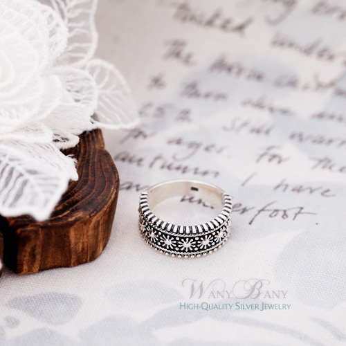 Silver Sunny Side Ring