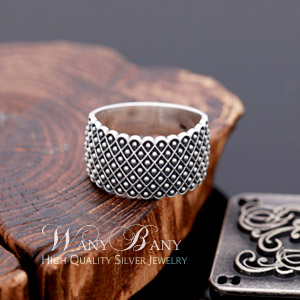 Silver Wide Dot Ring