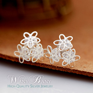 ▶MBC아나운서협찬◀  Silver Triple Flower Earrings